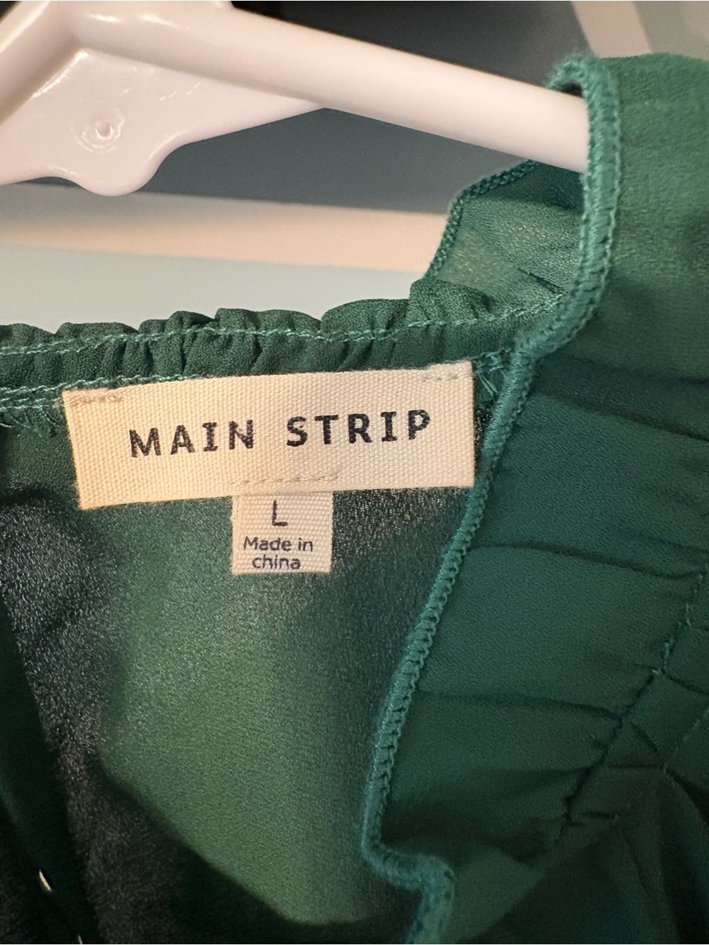 Main Strip Deep Green Ruffled Neck Long-Sleeve Blouse - Picture 3 of 3